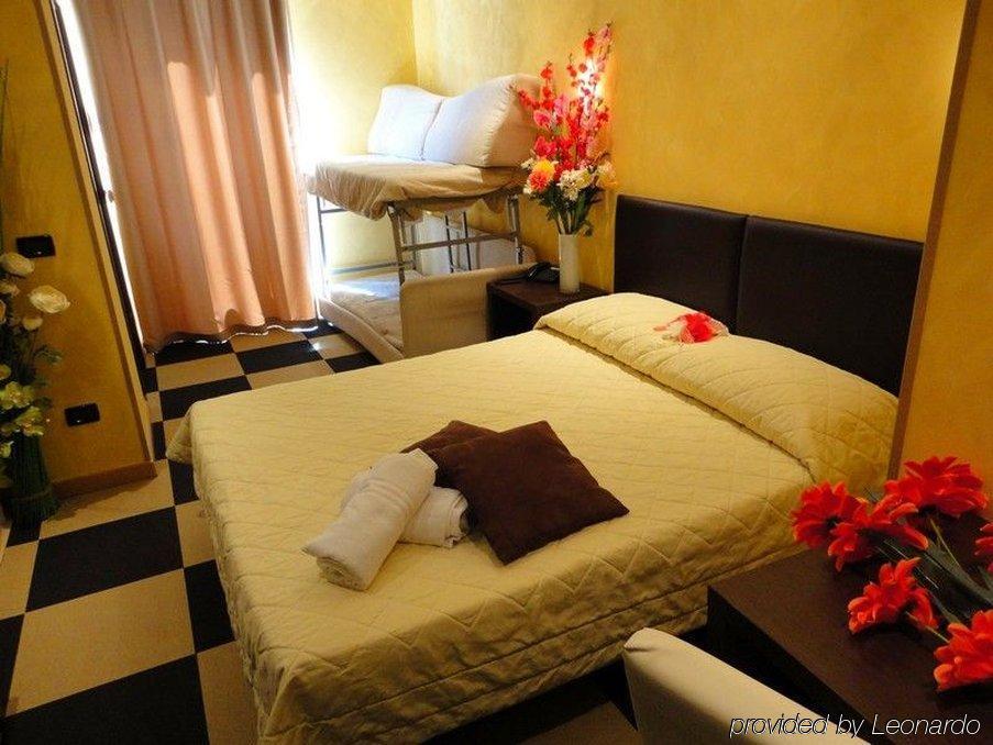 Memole Inn Sanremo Rum bild