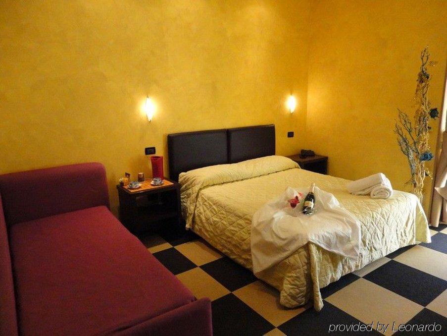 Memole Inn Sanremo Rum bild